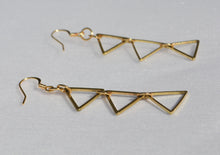 Load image into Gallery viewer, Mini Triangles Earrings