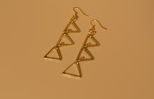 Load image into Gallery viewer, Mini Triangles Earrings
