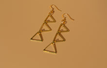 Load image into Gallery viewer, Mini Triangles Earrings
